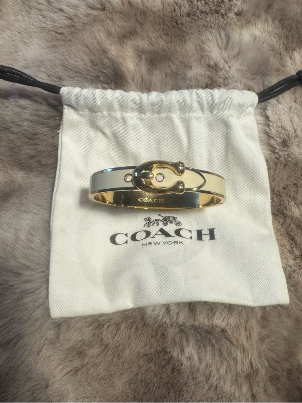 COACH Gold Signature Horsebit Bangle Bracelet - Gold